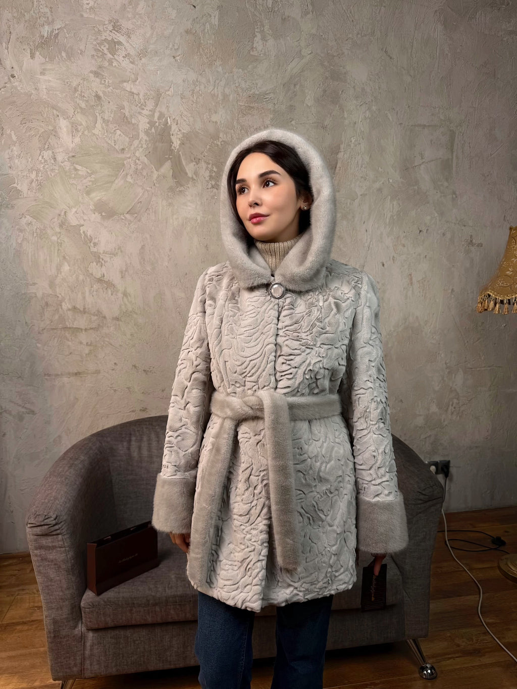 автоледи под каракуль серая