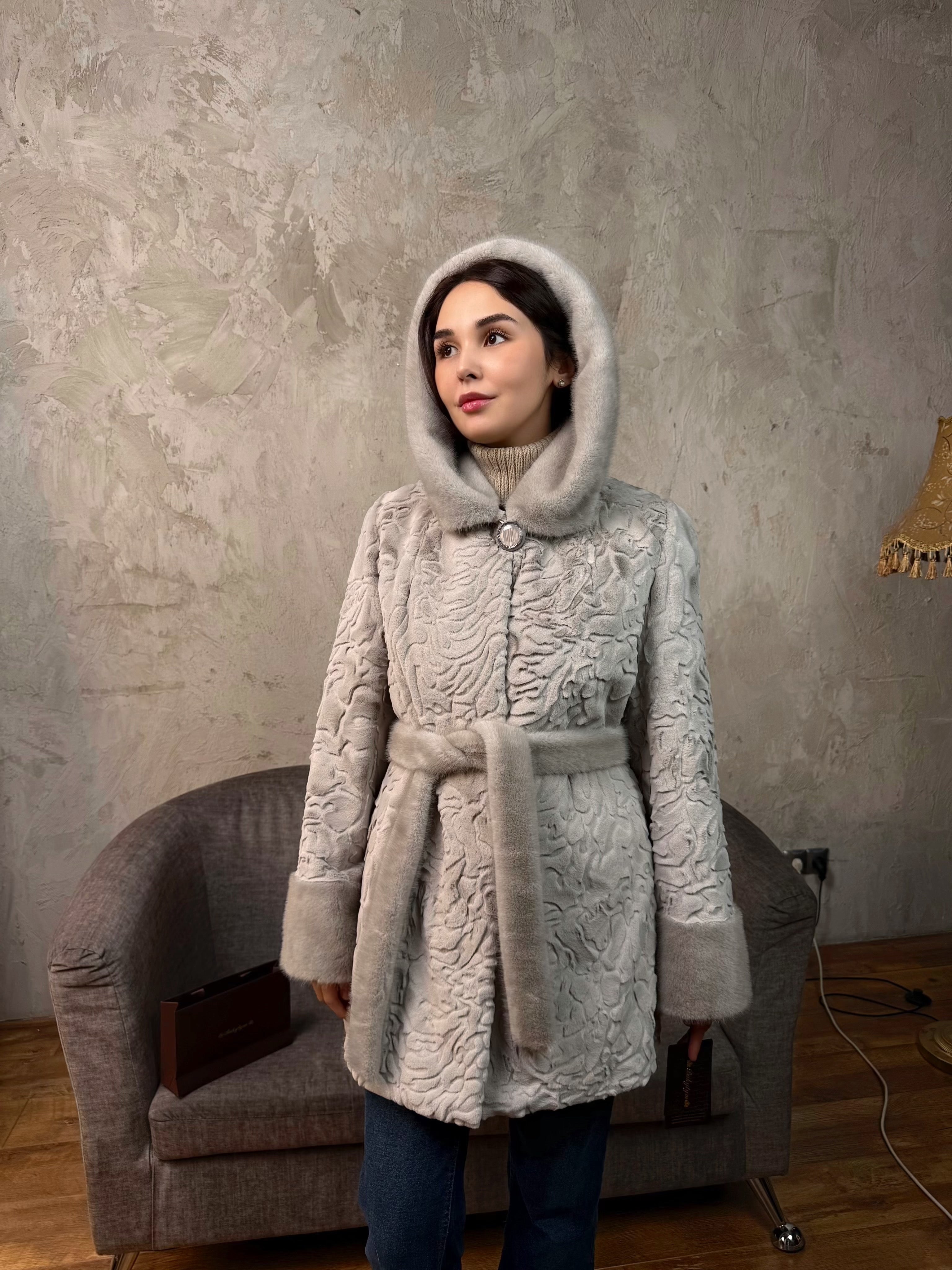 автоледи под каракуль серая