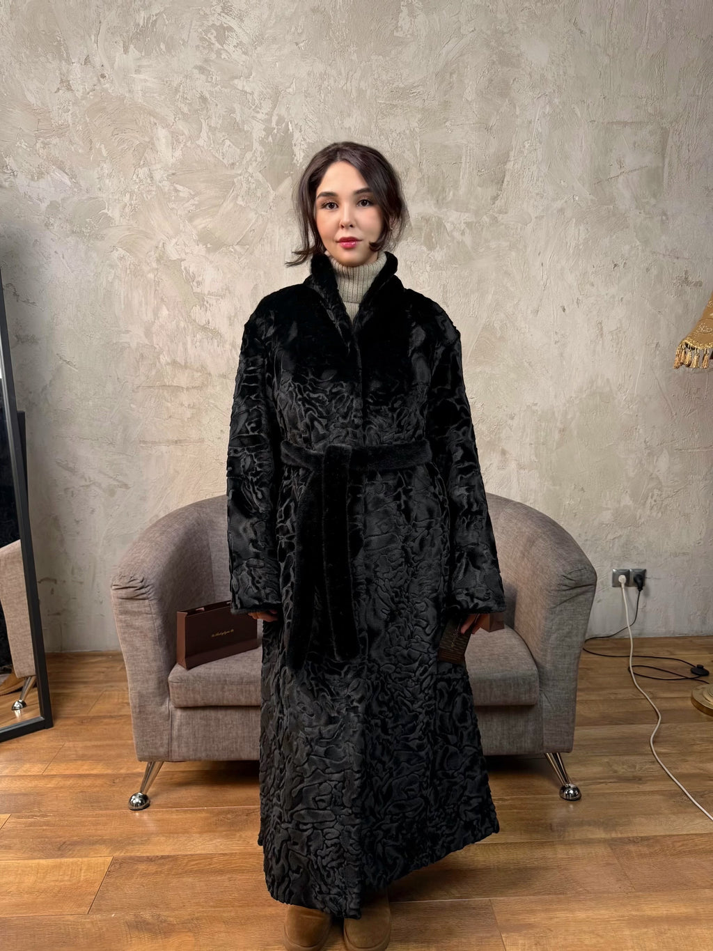 под каракуль ворот без капюшона длинная