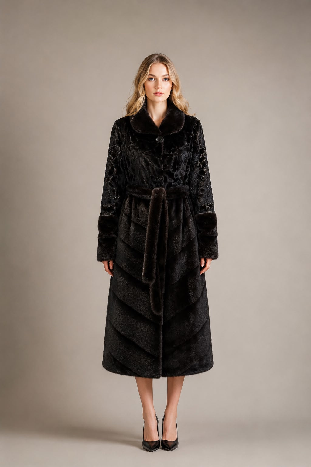 FUR COAT