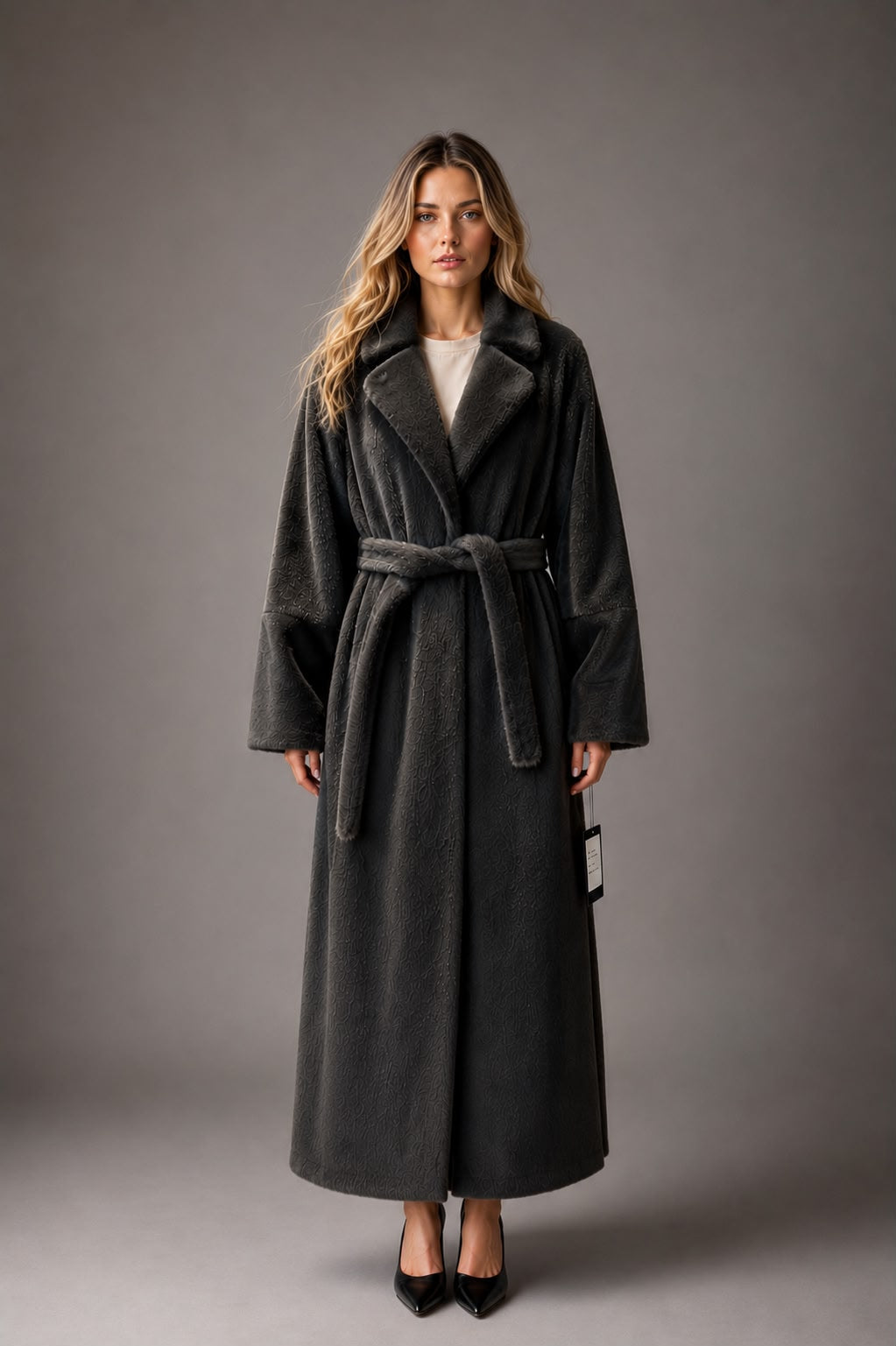 FUR COAT