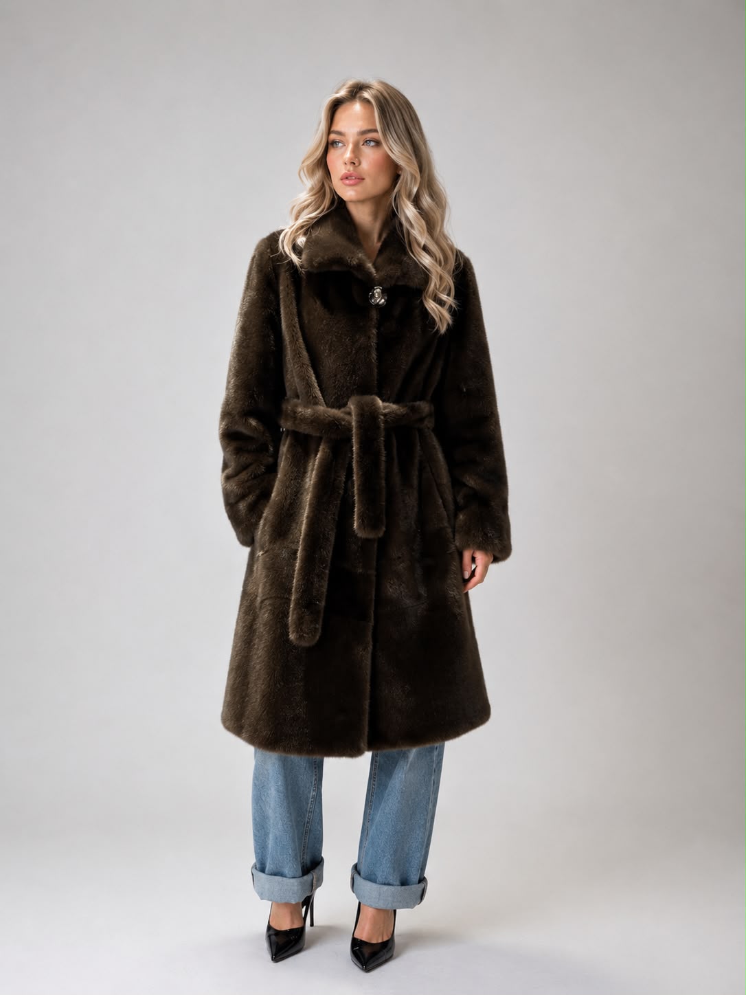FUR COAT