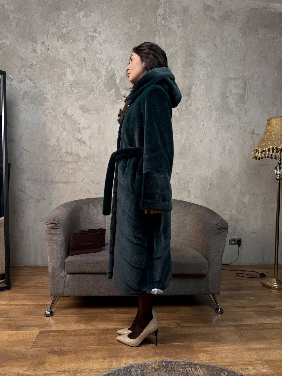 длинная изумруд с капюшошом