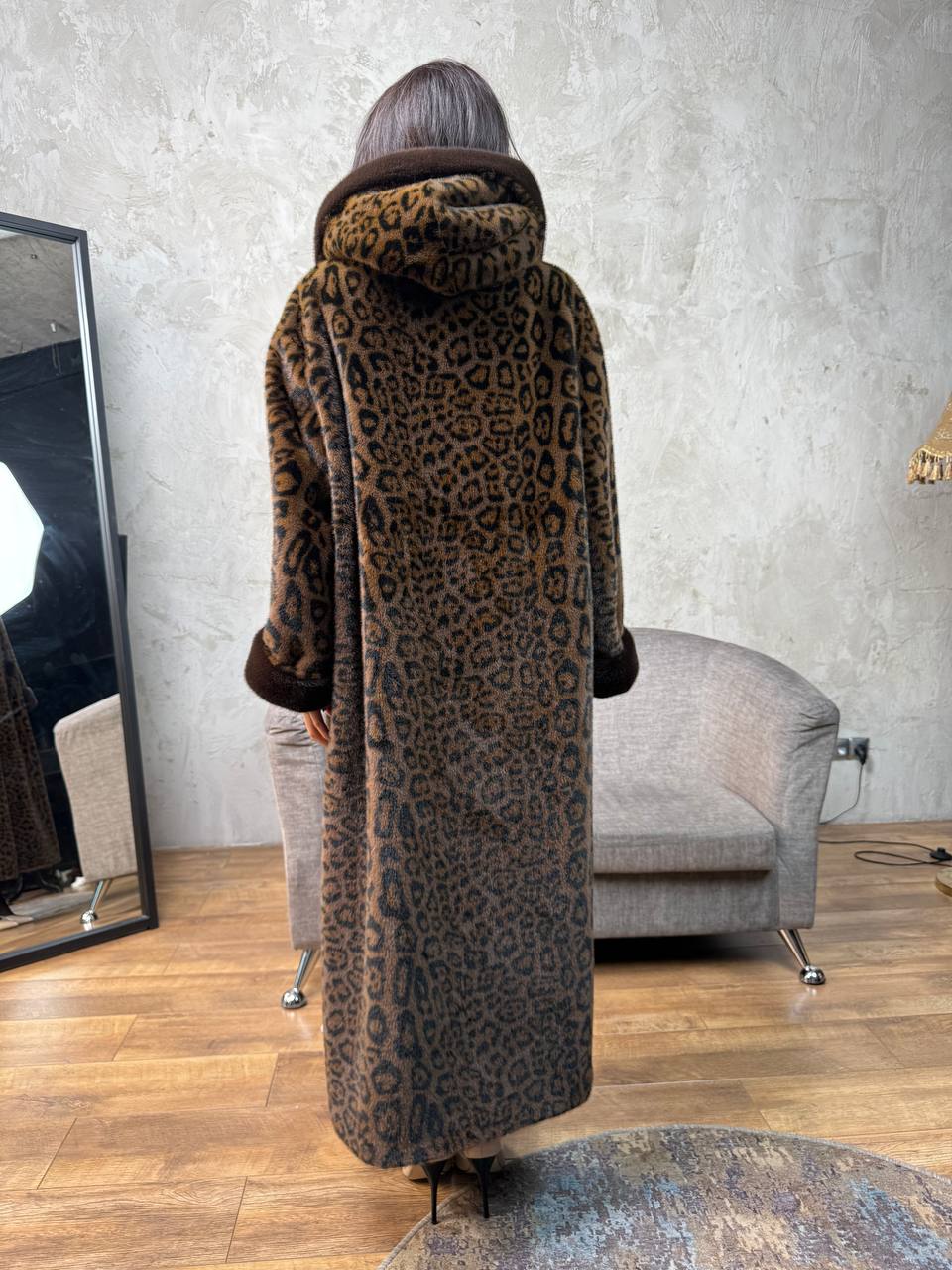 тигровая длинная с капюшоном