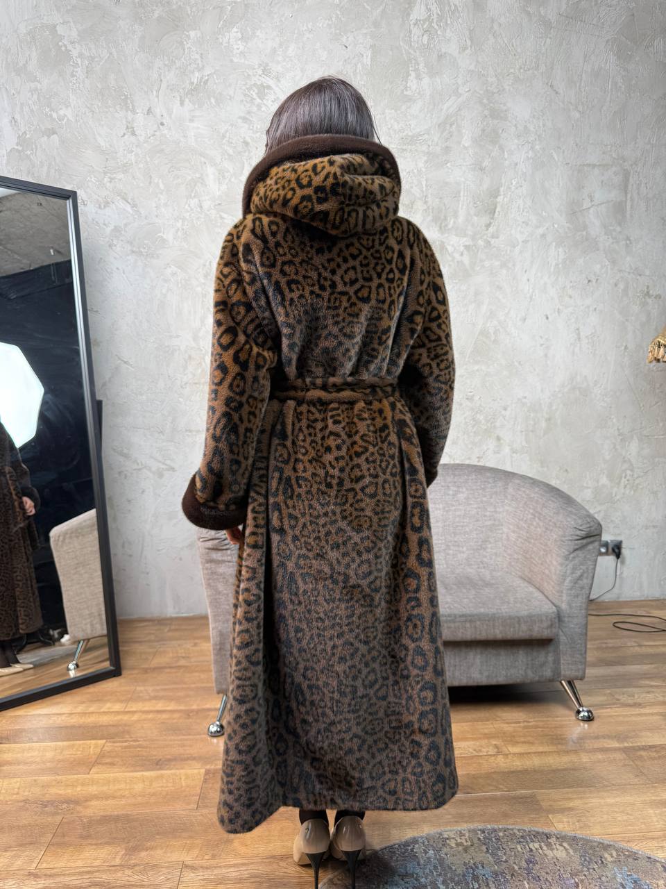 тигровая длинная с капюшоном