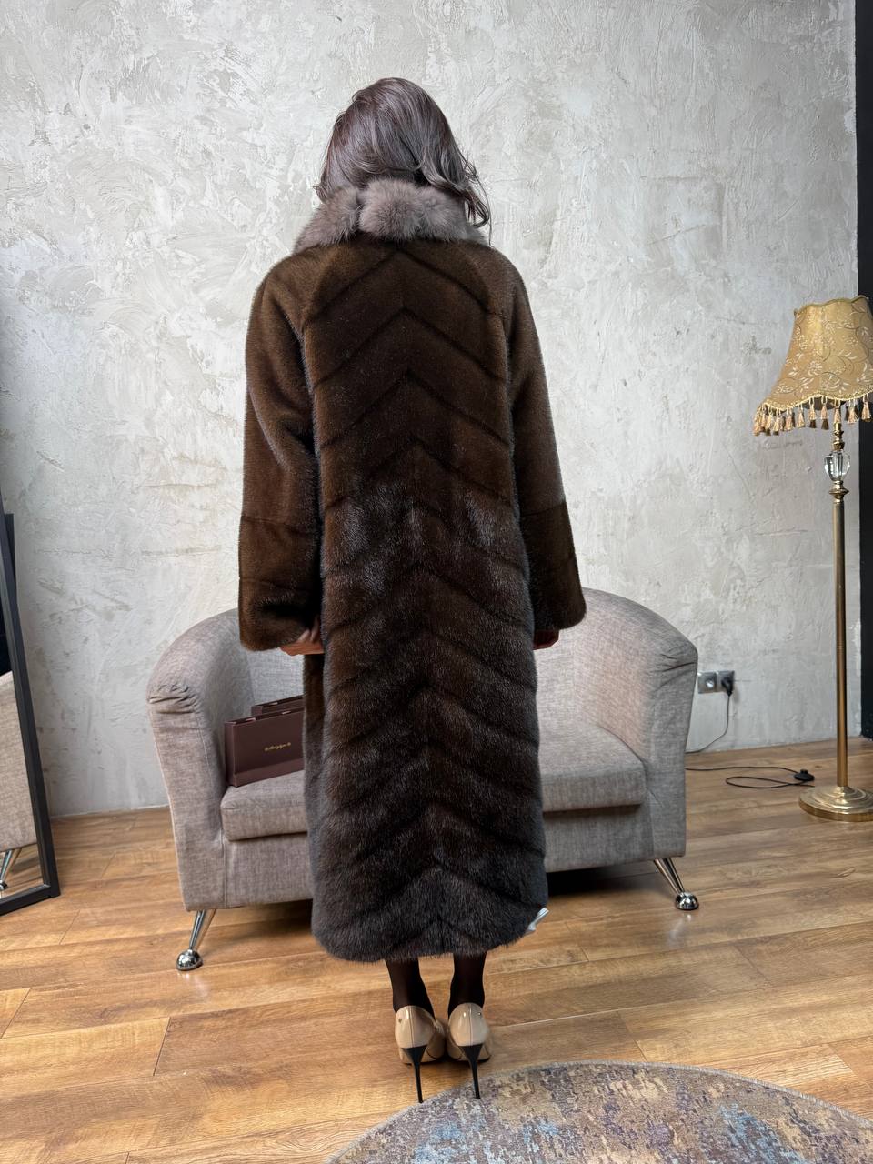 длинная с воротником куница натуралка