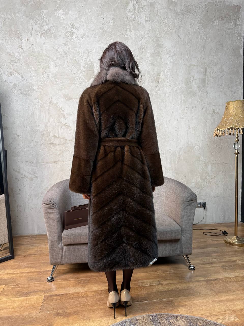 длинная с воротником куница натуралка