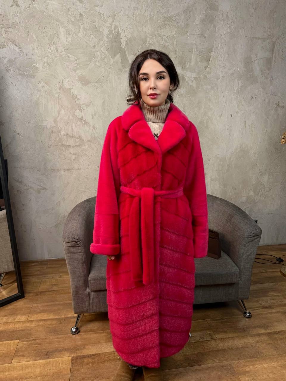 розовая ФУКСИ шуба длинная