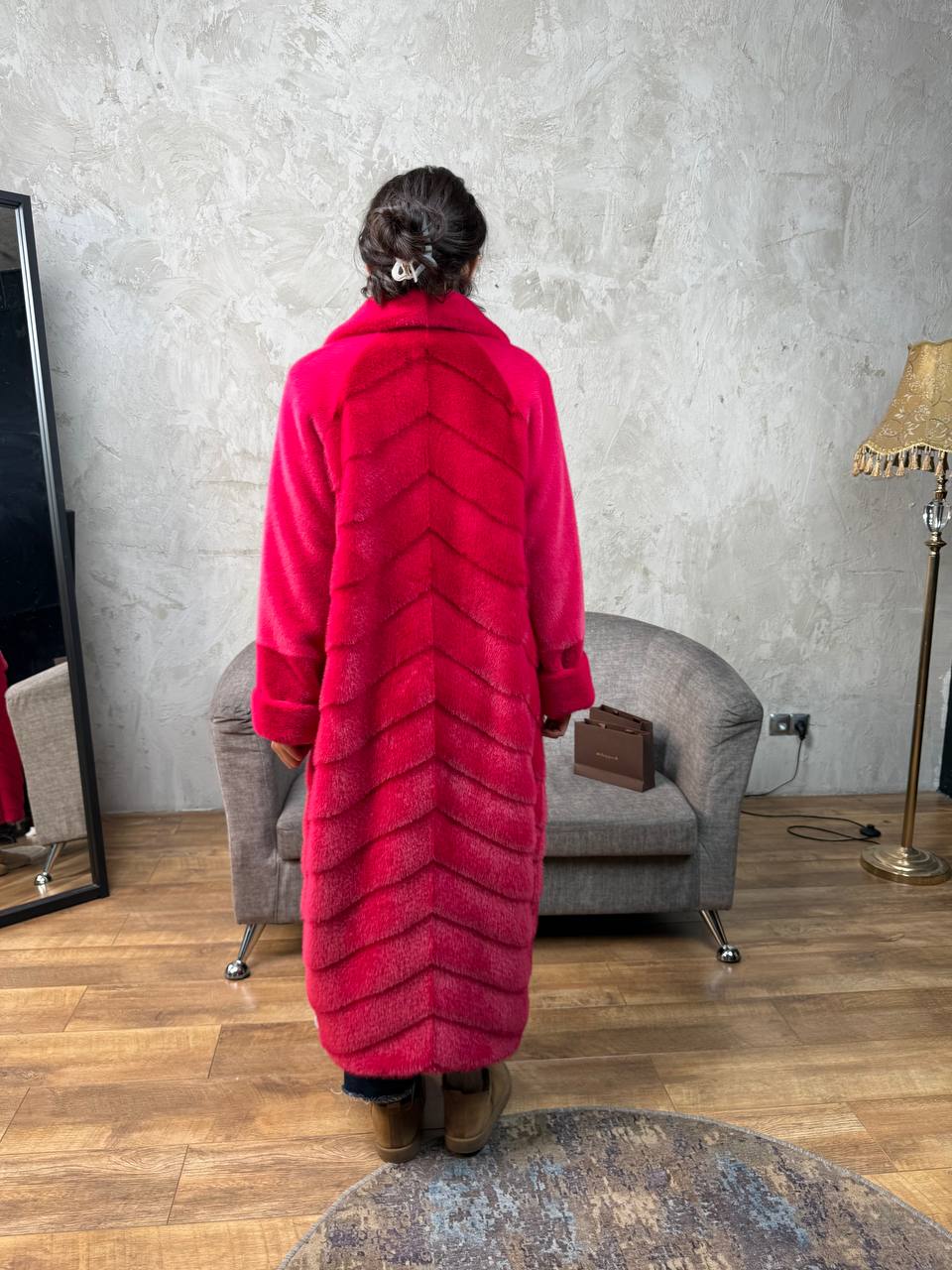 розовая ФУКСИ шуба длинная