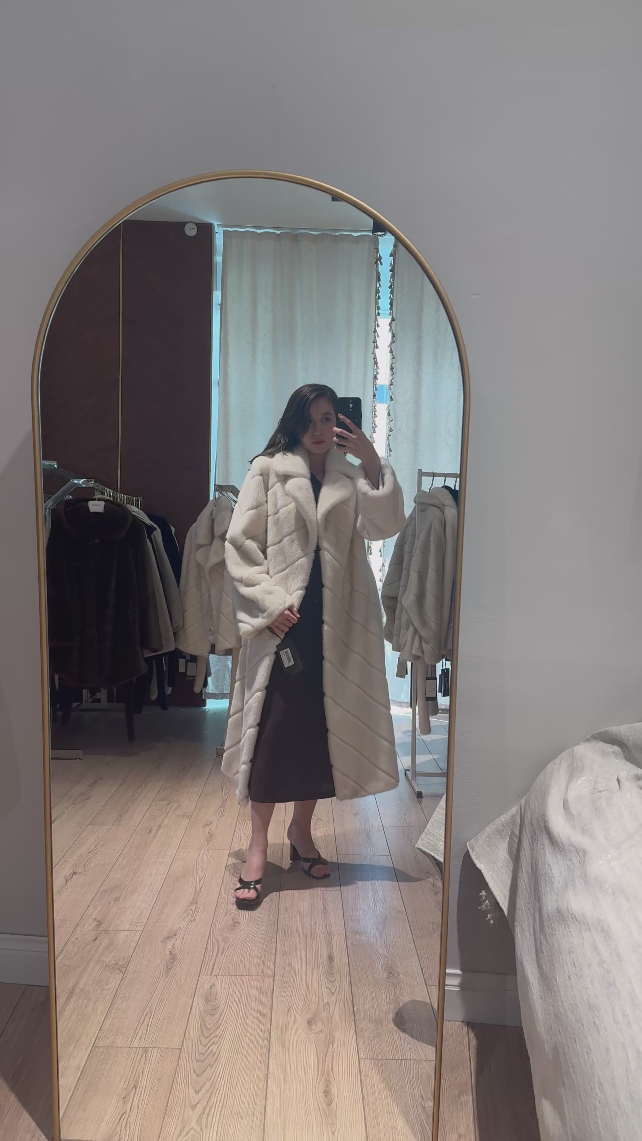 FUR COAT