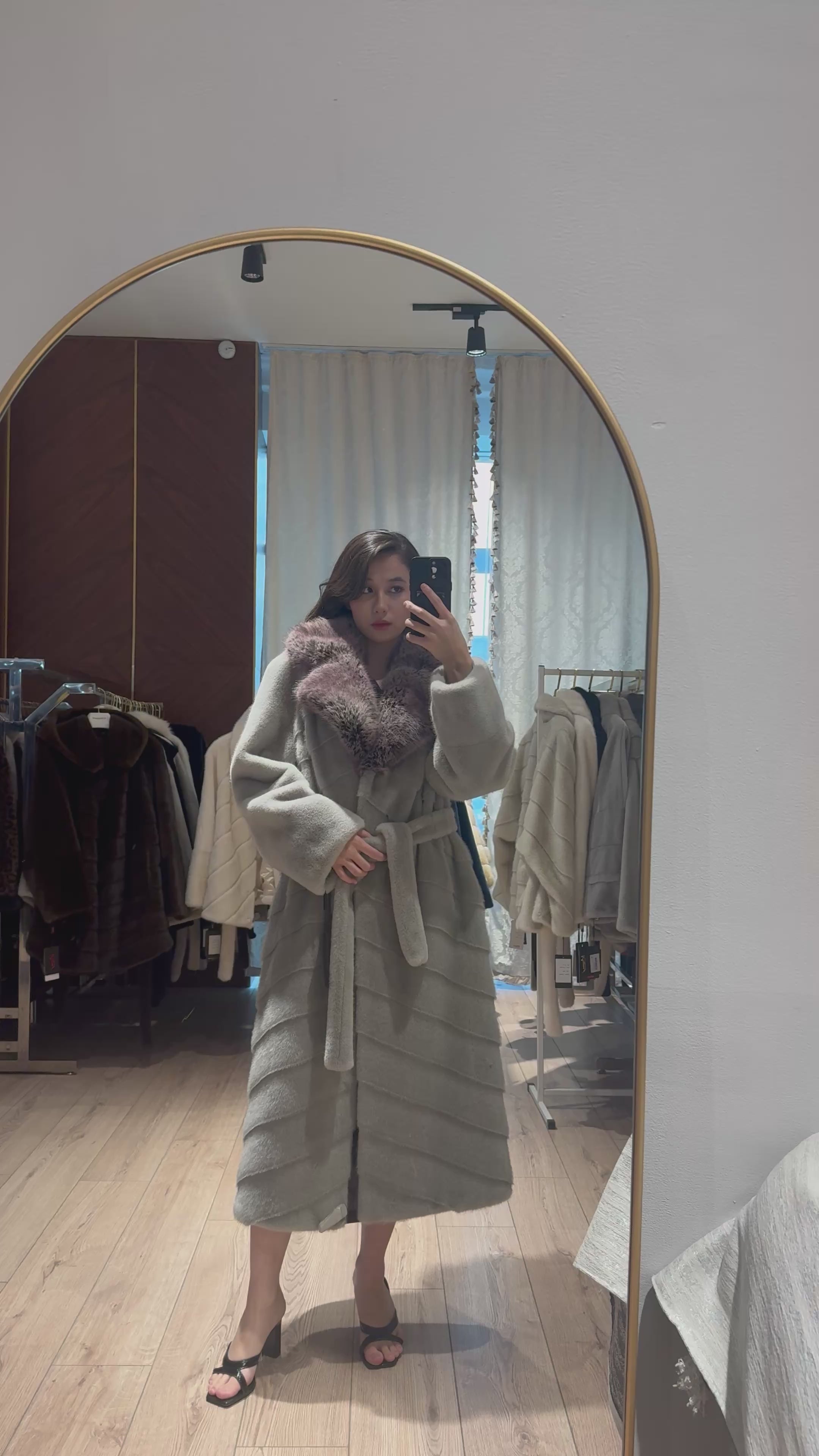 FUR COAT