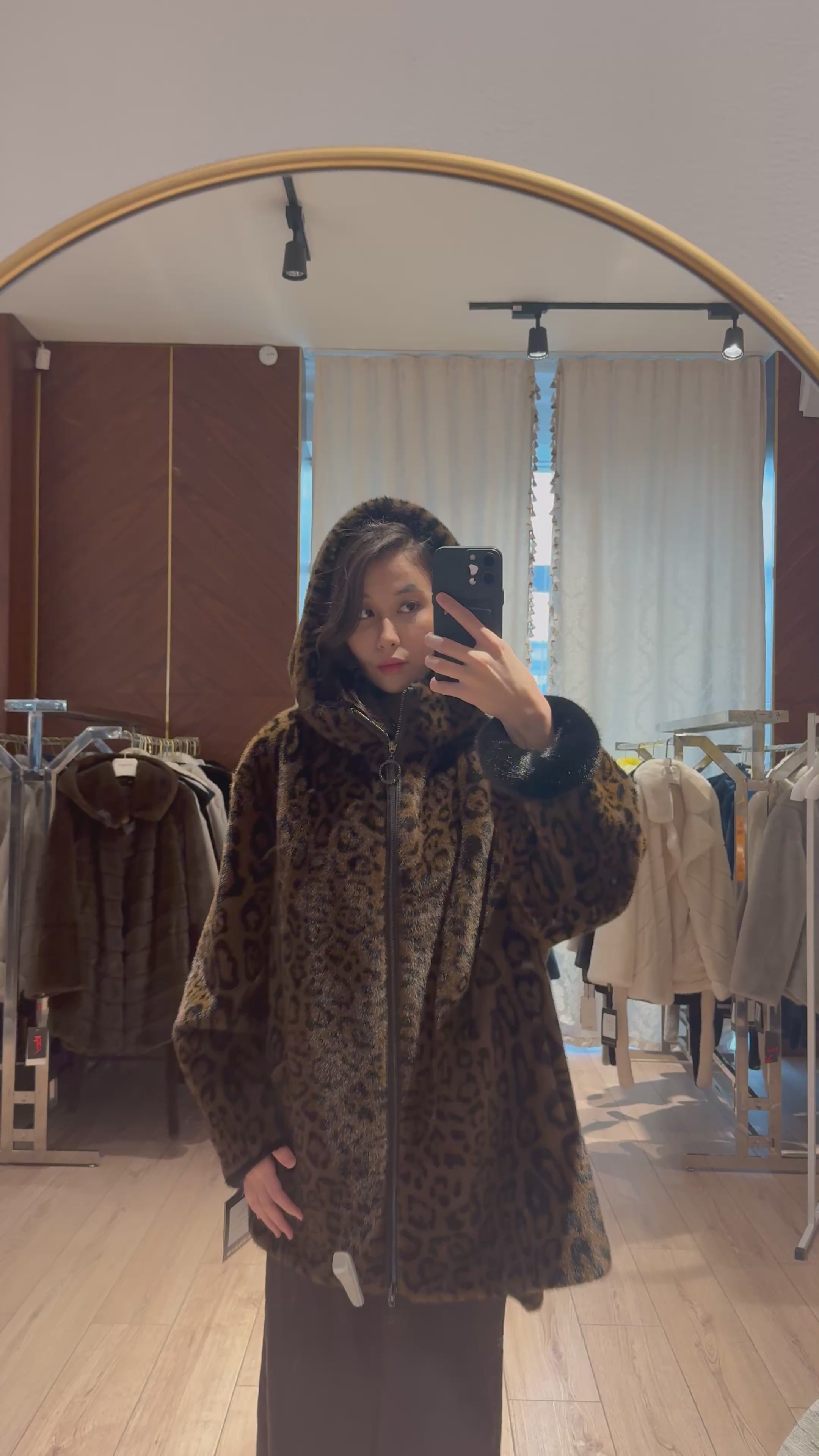 FUR COAT