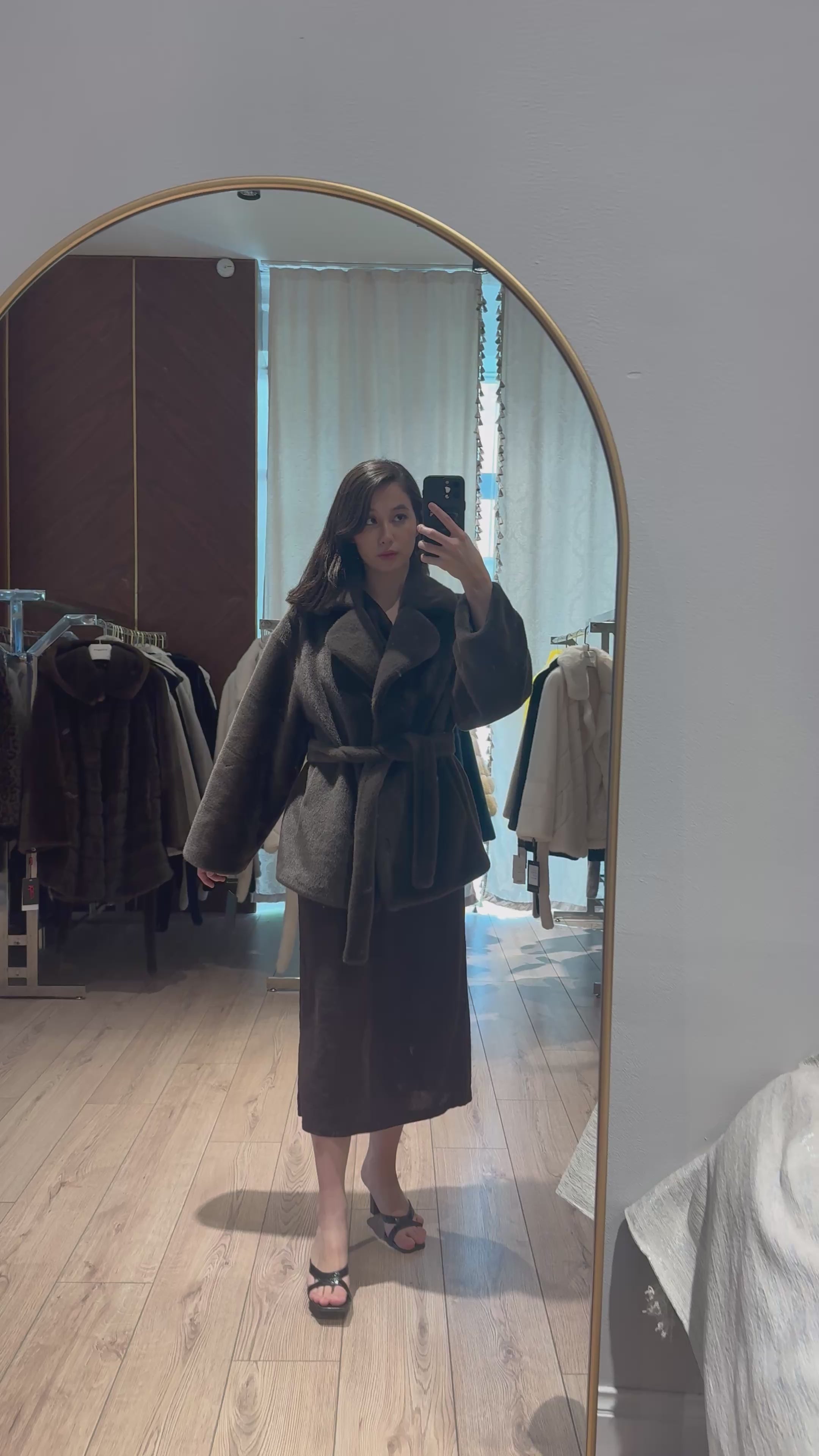 fur coat