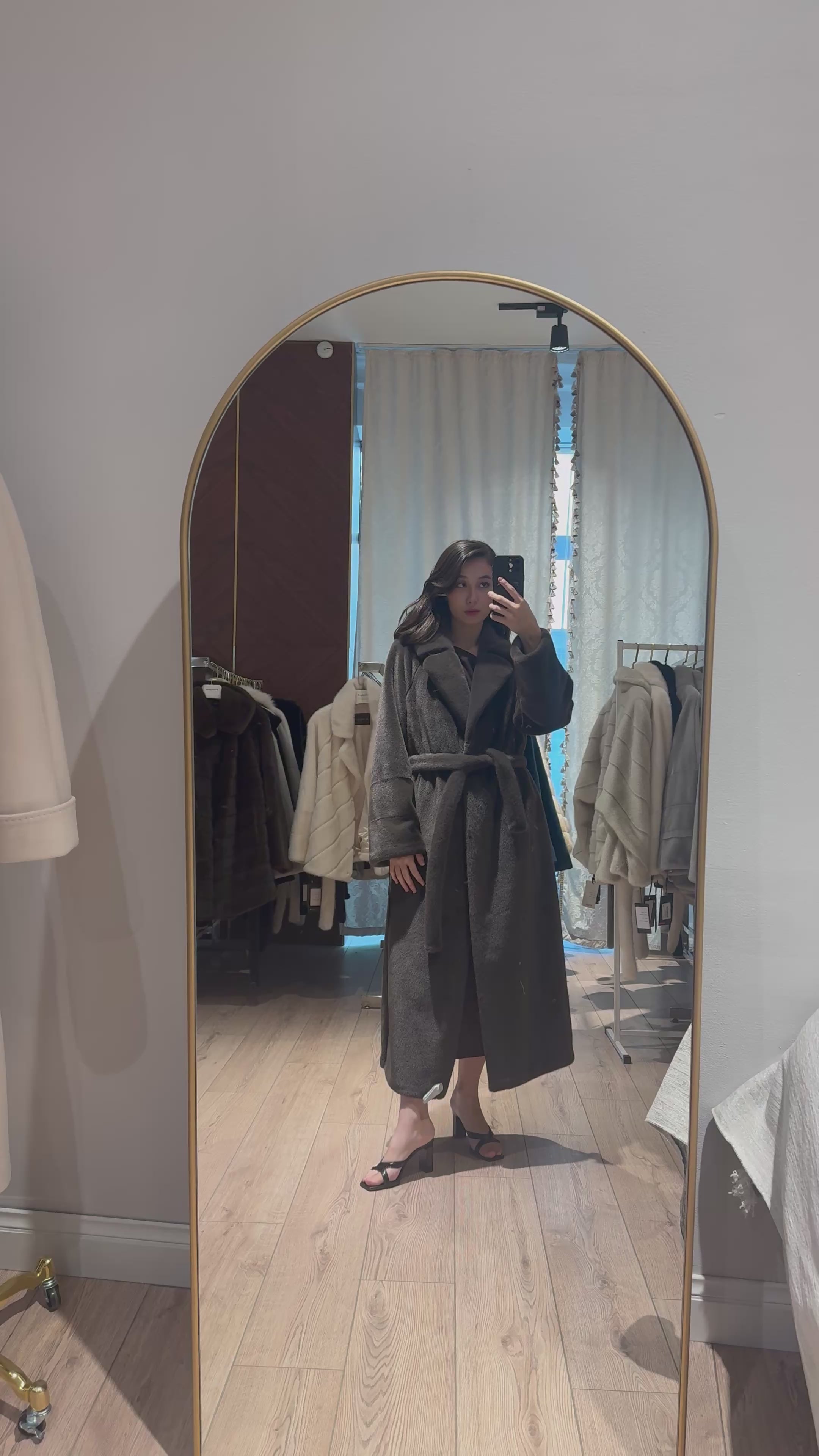 FUR COAT