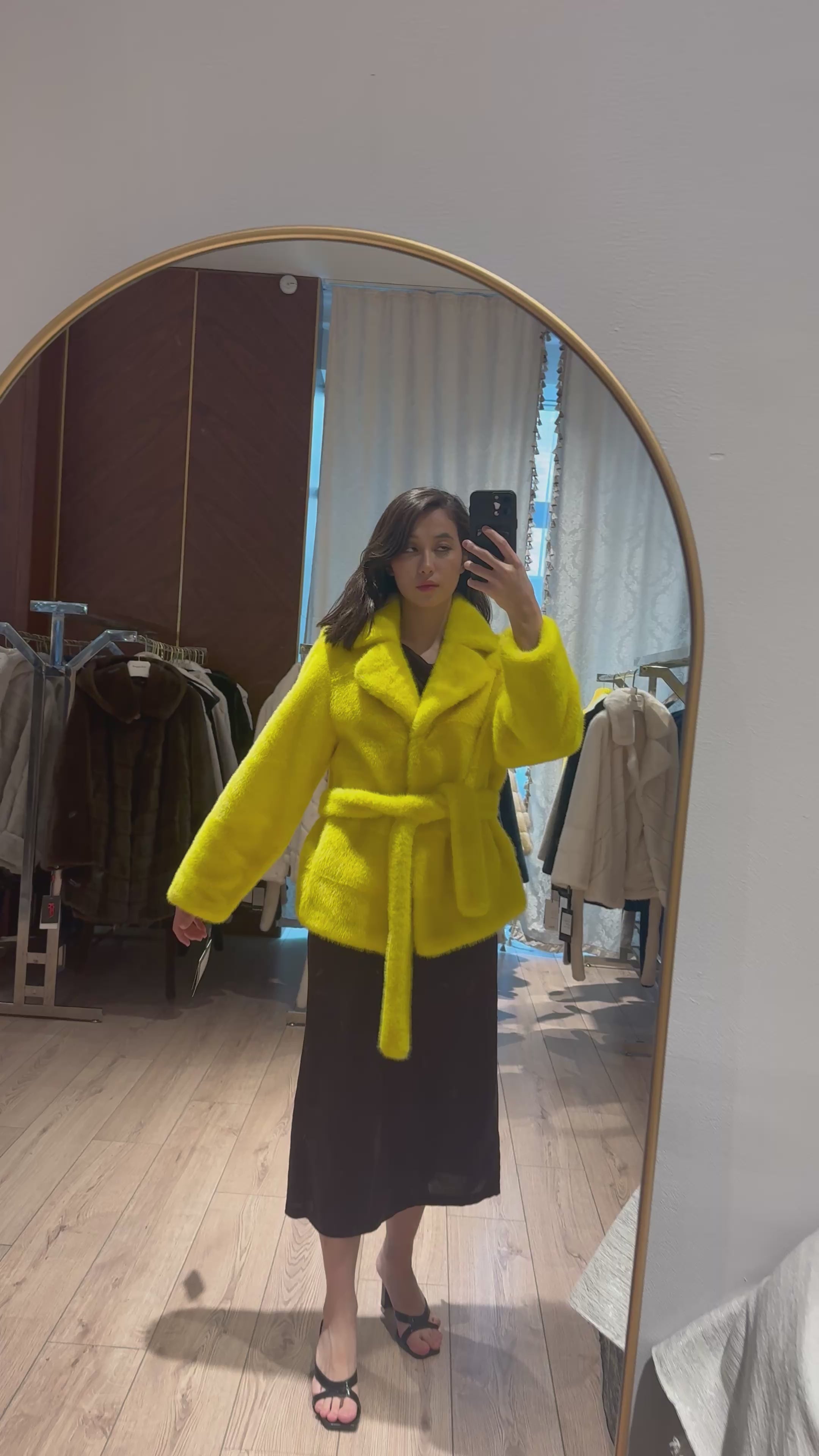 FUR COAT